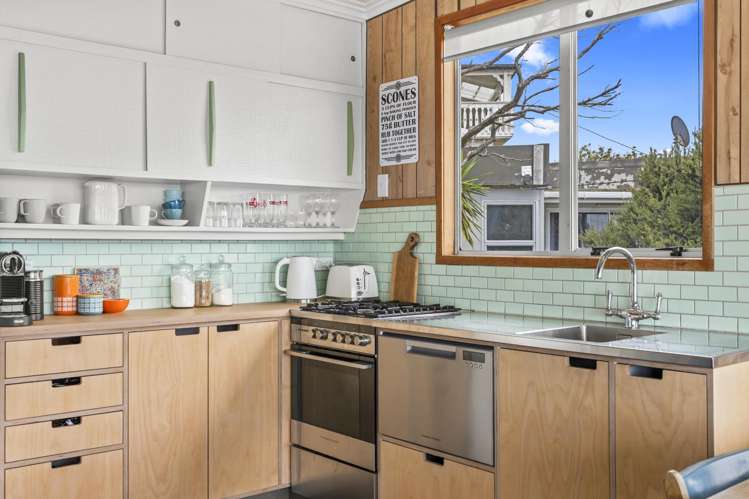 8 Heather Street Mangawhai Heads_8
