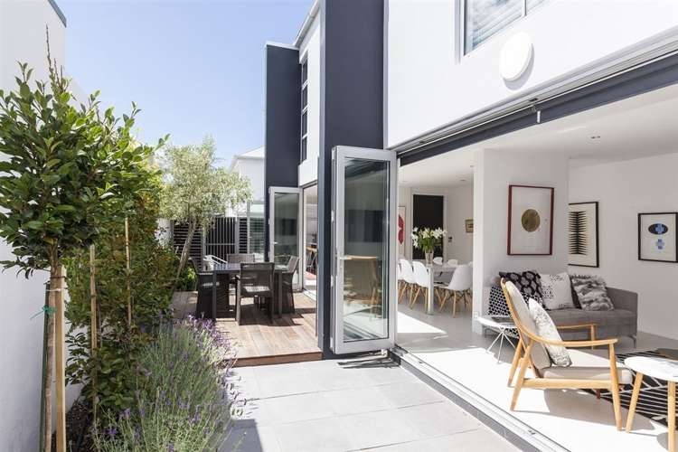 2/69 Derby Street Saint Albans_3