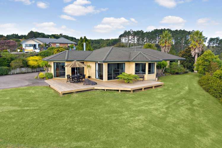 337 Macwhinney Drive Drury_29