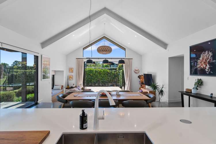 28 Capriole Crescent Kingseat_19