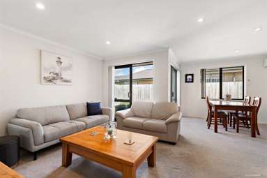 15 Perla Road_4