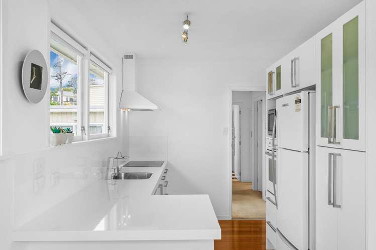 1/11 Brandon Road Glen Eden_7