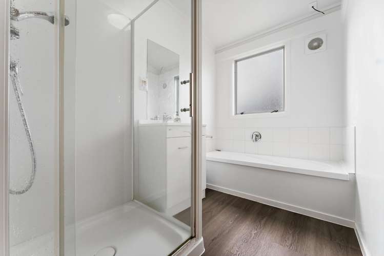 1/255 Swanson Road Henderson_10