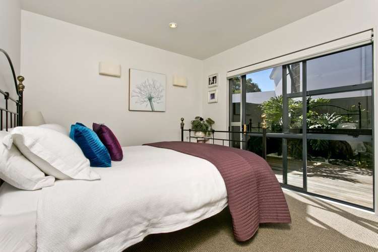 3/12 Wernham Place Northcote_12