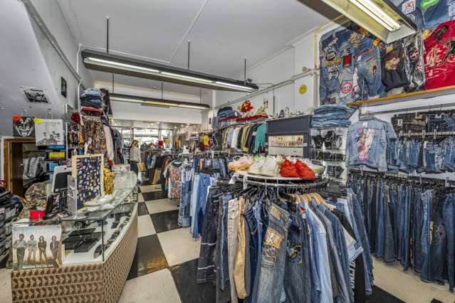 VALUE FOR MONEY RETAIL ON K' ROAD