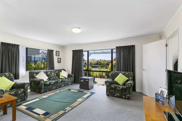 136 Queens Drive Lyall Bay_2