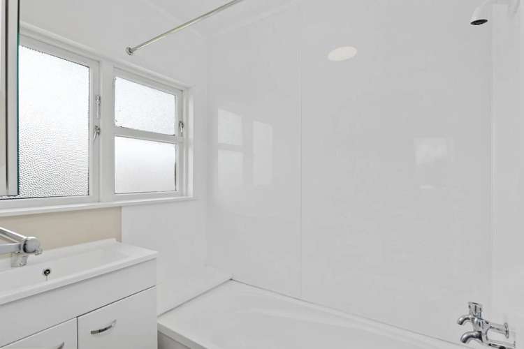 55 Momorangi Crescent Redwood_8