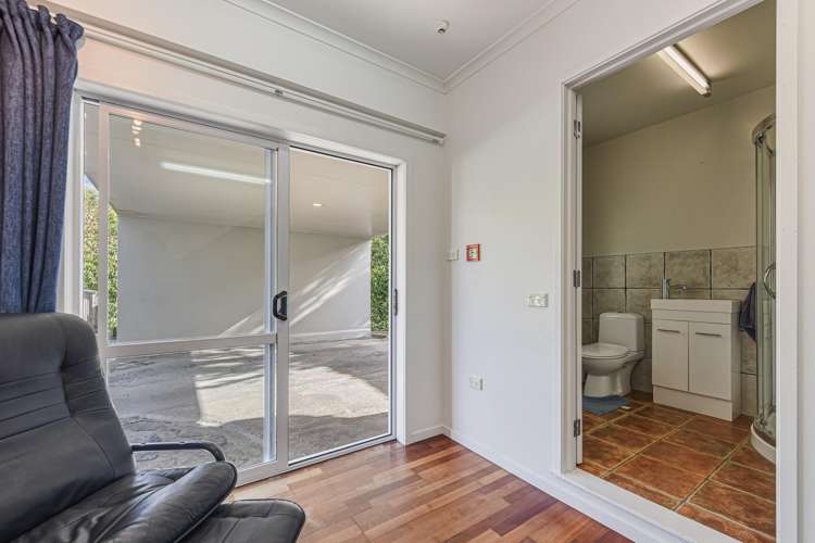 8b Tuckett Place Enner Glynn_16