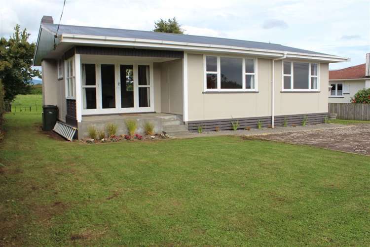 2289 South Road Okato_12