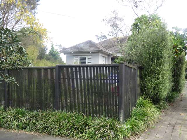 1/23 Seaview Avenue Northcote_1