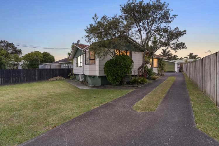 54 Woodglen Road Glen Eden_17