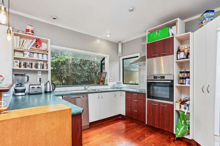 35a Forest Hill Road Henderson_5