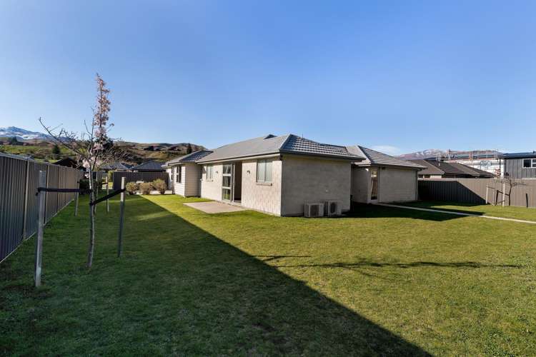 16 Woodstock Road Lower Shotover_5