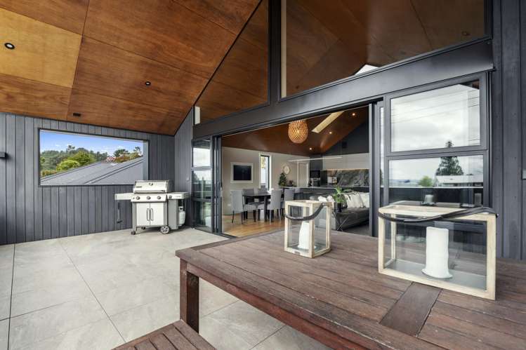 16 Sloane Avenue Tihiotonga_11