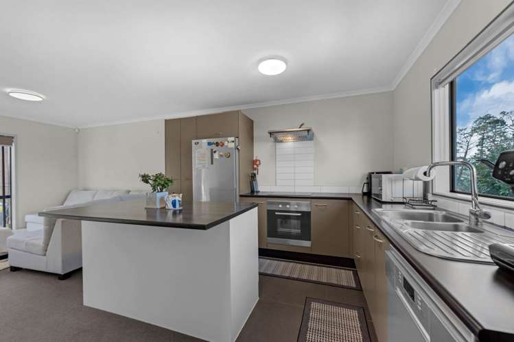207/172 McLeod Road Te Atatu South_9