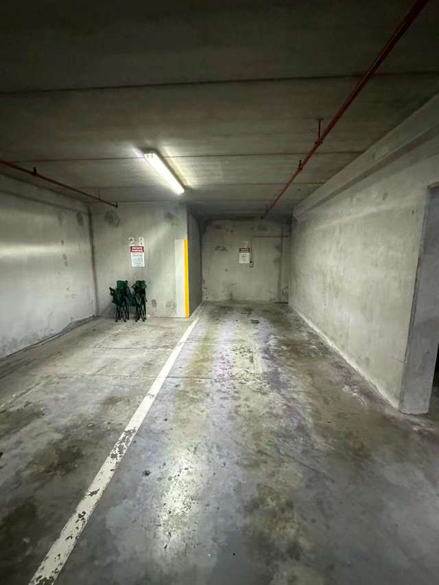 Carpark/50 Eden Crescent City Centre_2