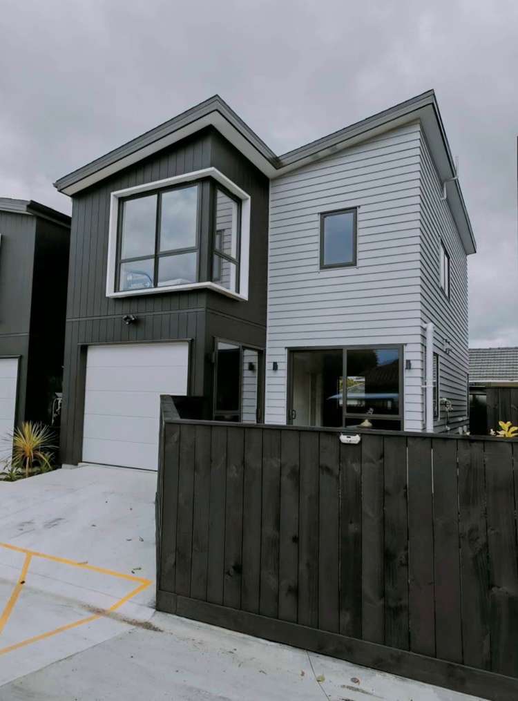 2/75 Ash Street_1
