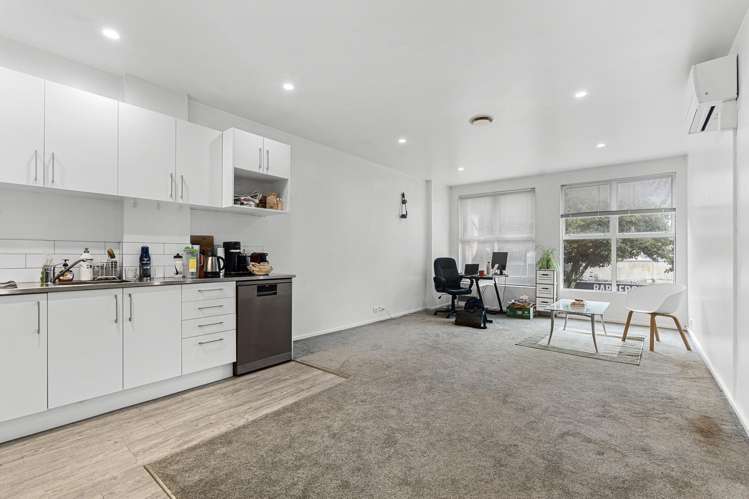 25 Devon Street East New Plymouth Central_19
