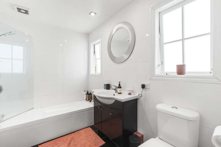 2/142 Grey Street Onehunga_14