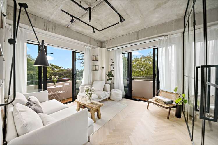 2b/11 Howe Street Freemans Bay_1