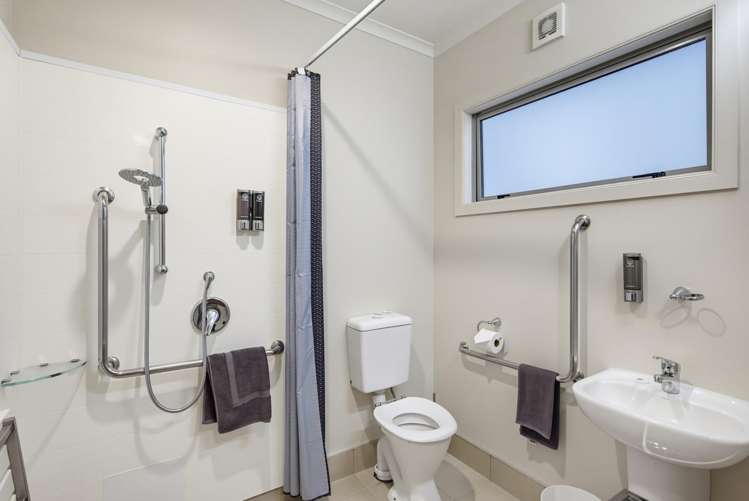 Unit 1, 4, 15/4-8 Matatua Road Raumati Beach_8