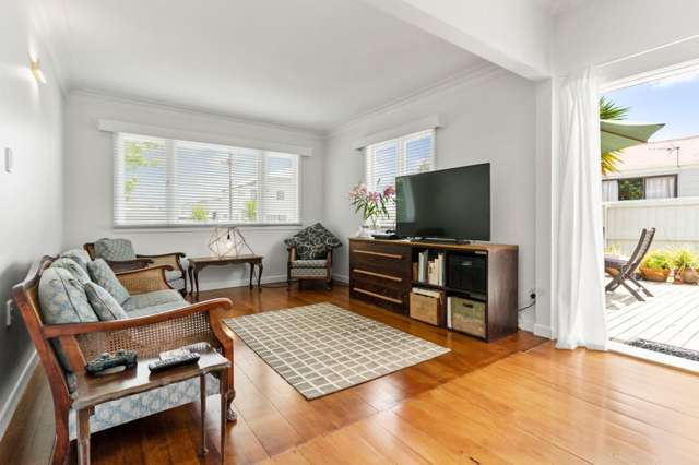 92 Astley Ave New Lynn_3
