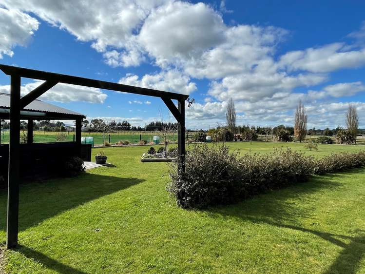 114 White Road Broadlands_17