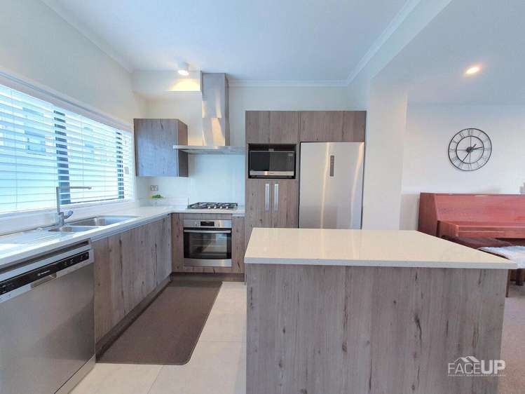 196 Hobsonville Point Road Hobsonville_2