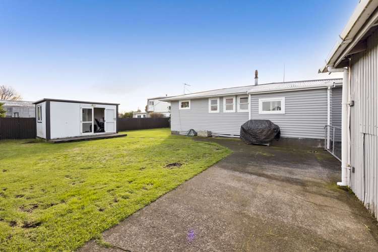16 Riemenschneider Street Manaia_21