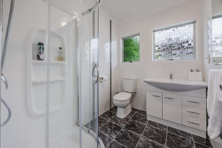 129 Bradbury Road Botany Downs_9