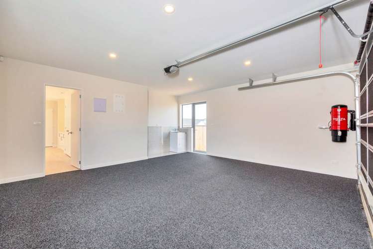 9 Canoe Lane Riverhead_22