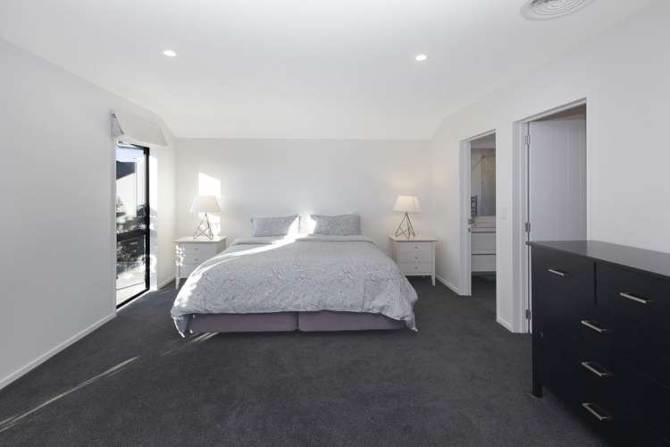 12 Verdeco Boulevard Lincoln_18