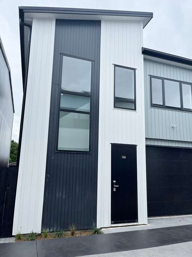 701 Massey Road Mangere_2