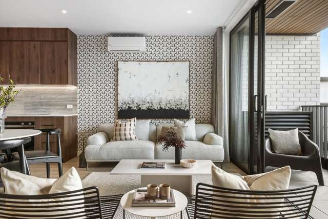 Premium Lock-and-Leave in Long Bay