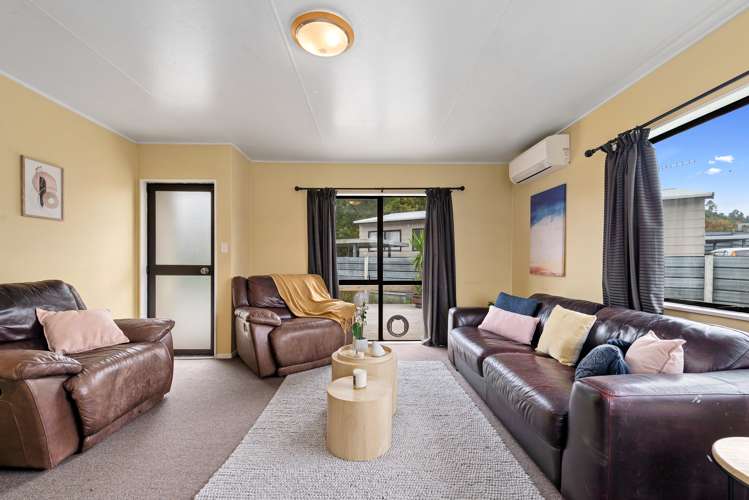 28a Grayson Avenue Mangakakahi_6