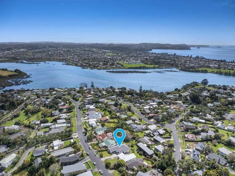 7 Moffat Road Red Beach_23