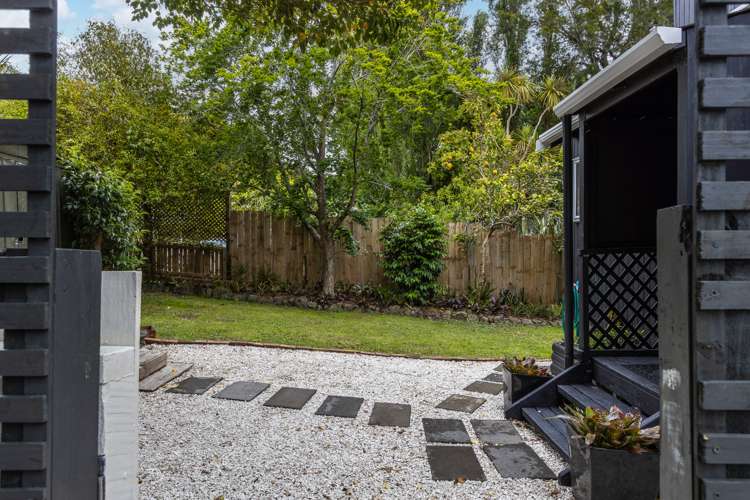 2 Shadon Place Stanmore Bay_19