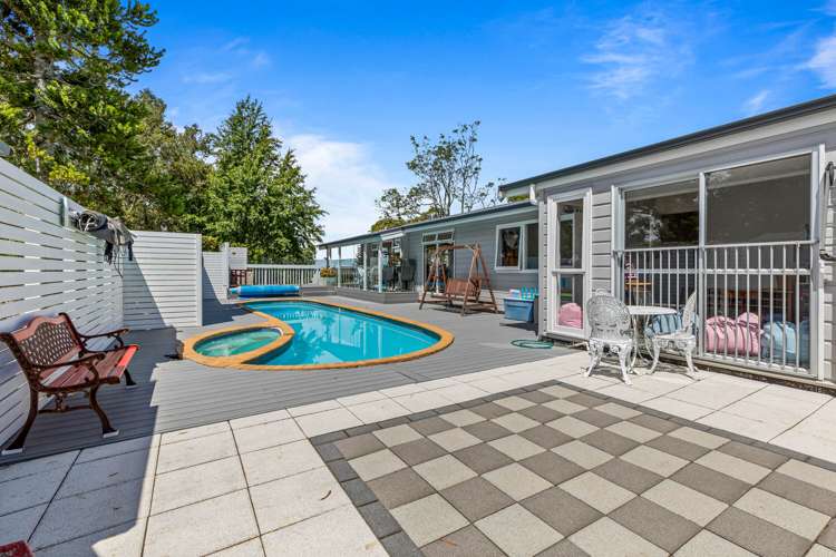 210 Royal Road Massey_15