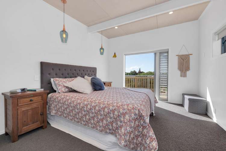 77 Karaka Road Beachlands_13