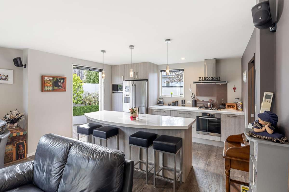 28 Mayfair Street_1