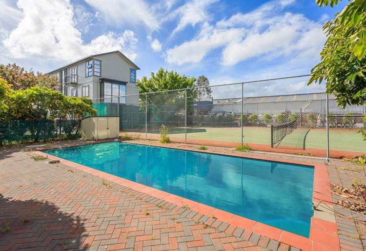 4D/10 Crown Lynn Place New Lynn_14