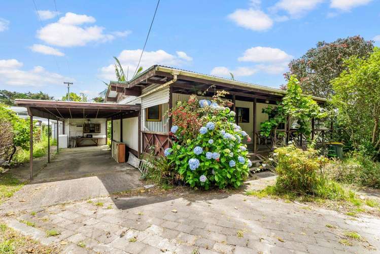 355 Whangaparaoa Road_1