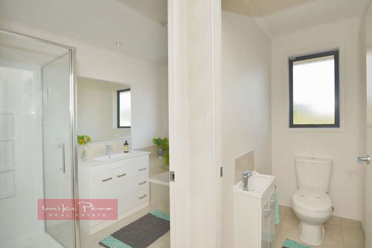 9 Rolling Stone Rise Tikipunga_12