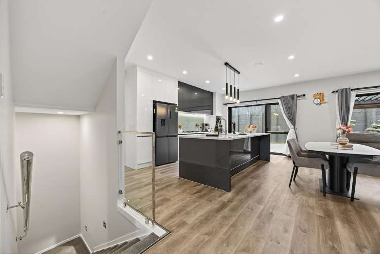 26 Bendridge Street Flat Bush_6