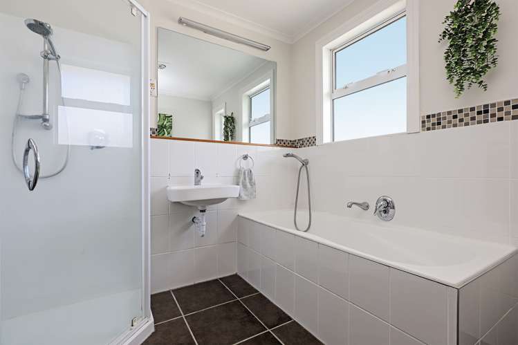 27 Hammond Road Taradale_20