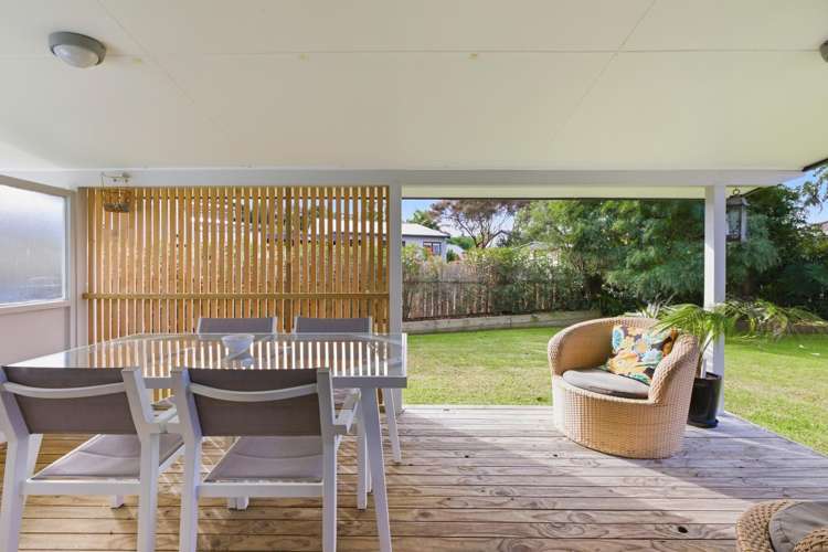 27 Sylvania Drive Matua_3