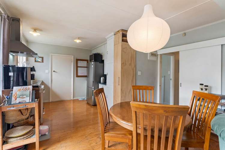 9 Mavis Place Beach Haven_29