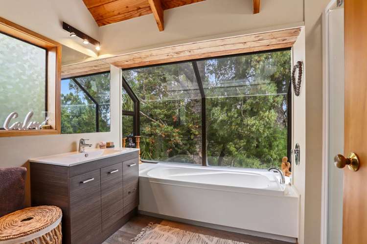 40 Huia Road Titirangi_23