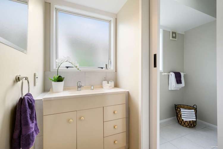 1/216a Moore Street Howick_13