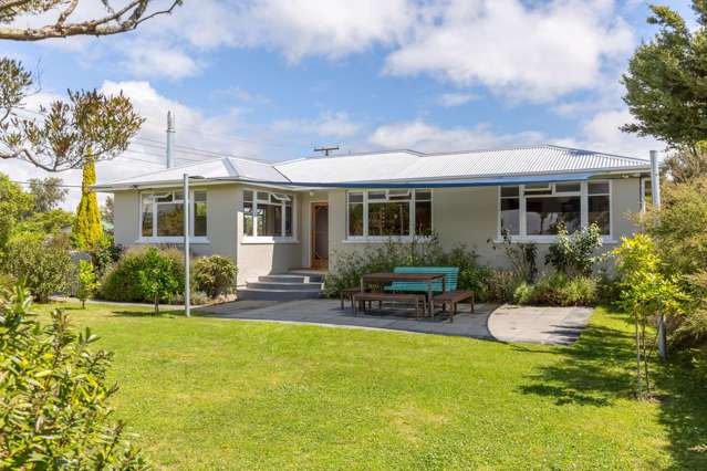 Warm, welcoming & well positioned